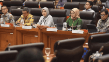 Direktur Utama PT Pertamina (Persero), Nicke Widyawati, pada Rapat Dengar Pendapat (RDP) DPR RI, 28 Mei 2024. Foto: msn.com